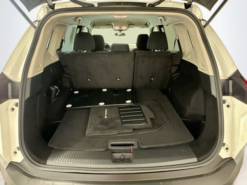 Used 2023 Nissan Rogue S AWD/4WD image 29