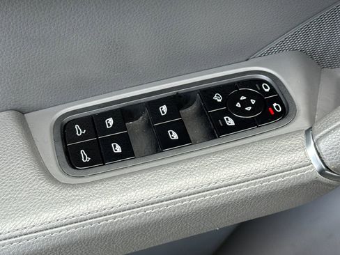 Certified 2019 Porsche Cayenne image 13