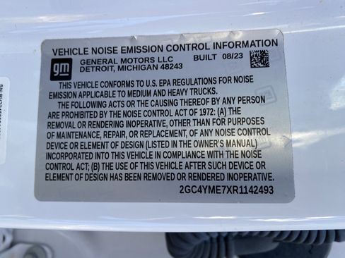 Used 2024 Chevrolet Silverado 2500 Custom w/ Custom Value Package image 36