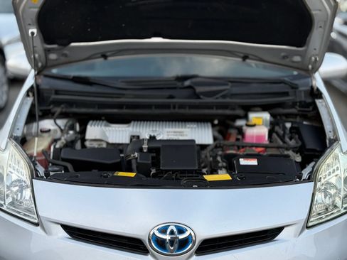 Used 2014 Toyota Prius Three FWD image 29