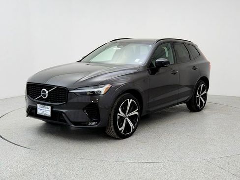 Used 2022 Volvo XC60 B6 R-Design w/ Advanced Package image 1