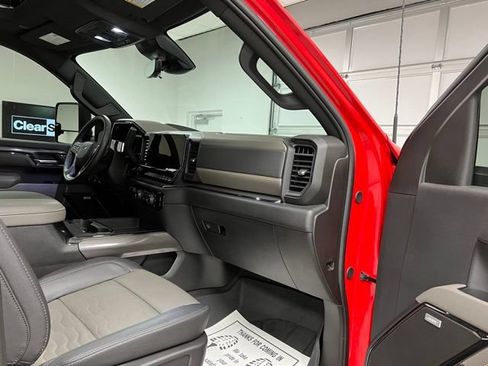 Used 2024 Chevrolet Silverado 2500 ZR2 w/ Technology Package AWD/4WD image 54