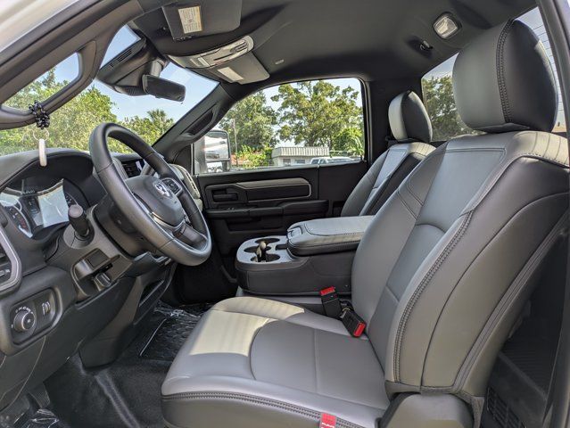 New 2026 RAM 3500 Tradesman w/ Chrome Appearance Group A AWD/4WD image 15