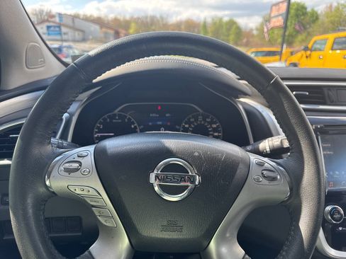 Used 2016 Nissan Murano SV w/ Premium Package AWD/4WD image 32