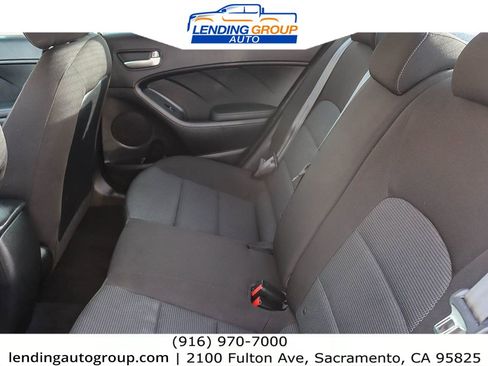 Used 2018 Kia Forte LX image 16