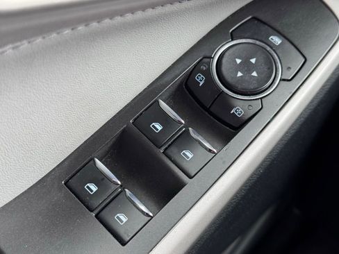 Certified 2023 Ford Explorer XLT w/ Equipment Group 202A image 17