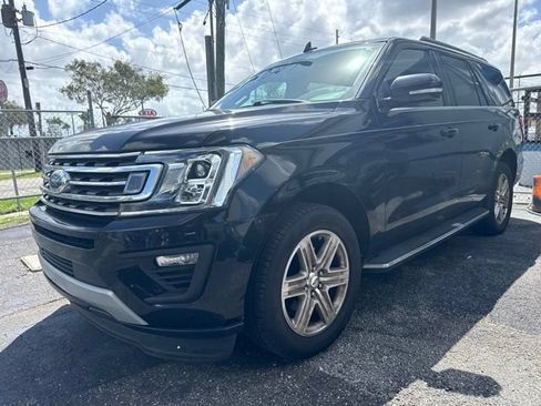 Used 2020 Ford Expedition XLT w/ Equipment Group 202A RWD image 5