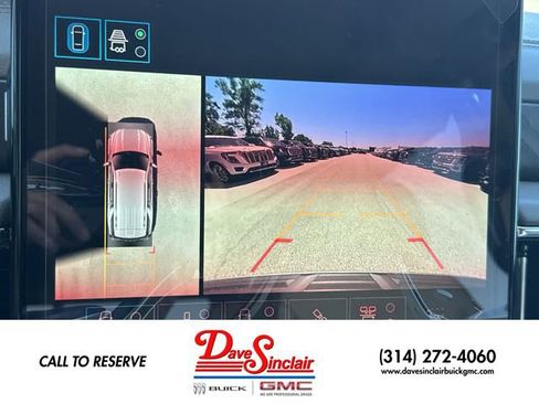 New 2026 GMC Yukon Denali w/ Denali Reserve Package AWD/4WD image 17