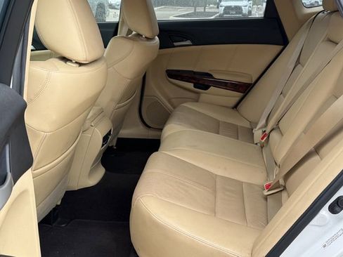 Used 2011 Honda Crosstour EX-L image 34