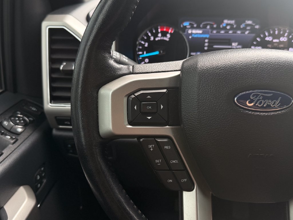Used 2022 Ford F250 Lariat w/ Black Appearance Package AWD/4WD image 31
