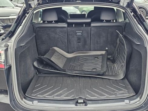 Used 2023 Tesla Model Y Performance image 11