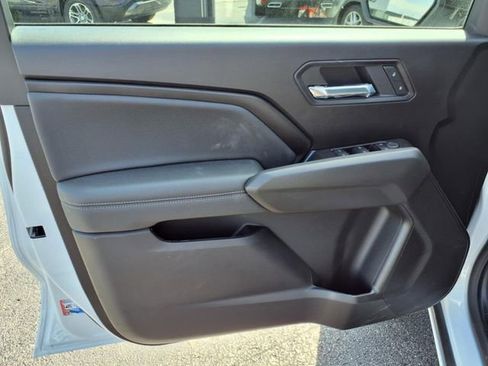 New 2025 GMC Canyon Elevation w/ Convenience Package image 27