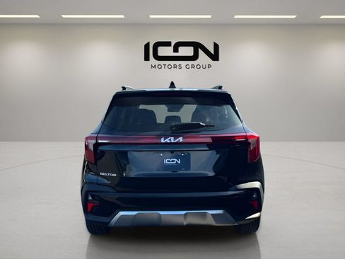 Used 2025 Kia Seltos S FWD image 4