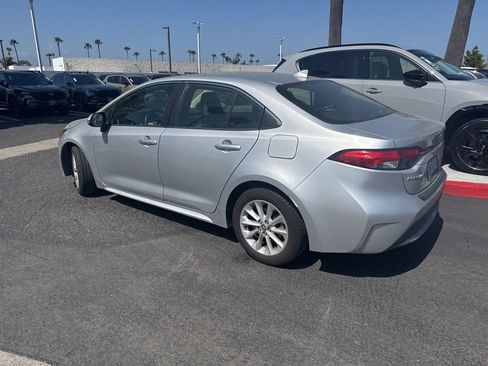 Used 2020 Toyota Corolla XLE w/ Carpet Mat Package (TMS) FWD image 12