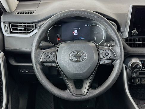 Used 2025 Toyota RAV4 XLE image 18