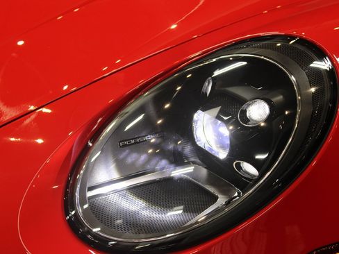 Certified 2024 Porsche 911 Carrera image 15