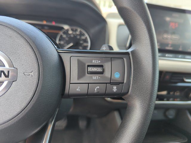 Certified 2021 Nissan Rogue SV FWD image 42