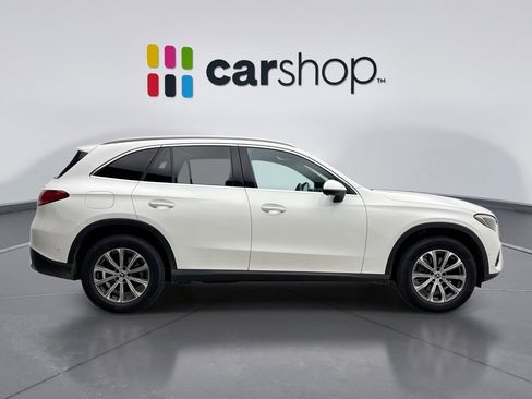 Used 2024 Mercedes-Benz GLC 300 4MATIC image 6