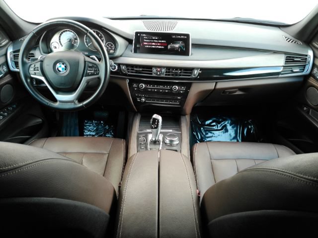 Used 2018 BMW X5 xDrive40e AWD/4WD image 3