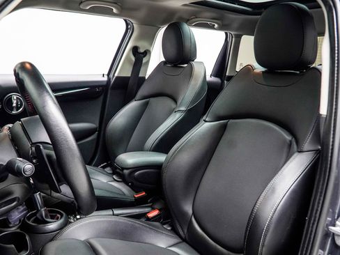 Used 2019 MINI Cooper S FWD image 32