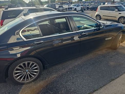 Used 2011 BMW 750Li RWD image 3