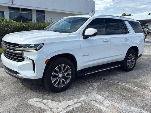 Used 2024 Chevrolet Tahoe LT RWD image 3