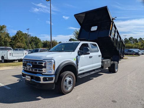 New 2025 Ford F550 4x4 Crew Cab image 33