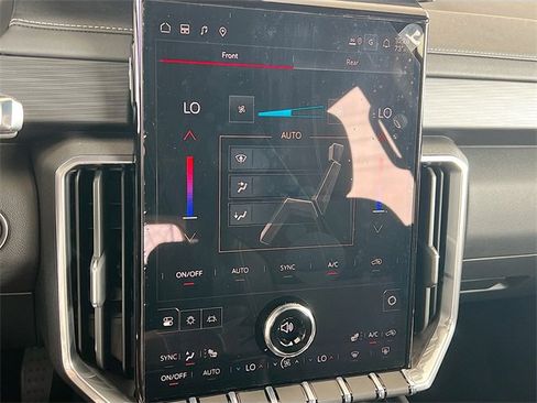 New 2026 GMC Acadia Elevation image 11