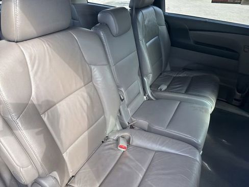 Used 2011 Honda Odyssey Touring image 16