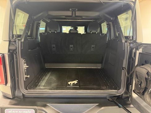 Used 2022 Ford Bronco Wildtrak AWD/4WD image 11