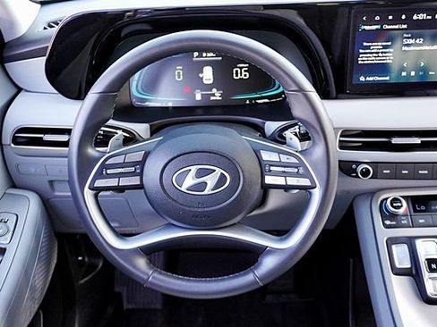 Certified 2025 Hyundai Palisade SEL FWD image 20