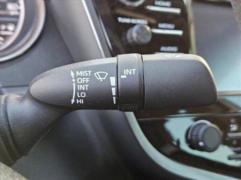 Used 2020 Toyota Camry LE image 17