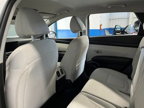 Used 2025 Hyundai Tucson SEL FWD image 18