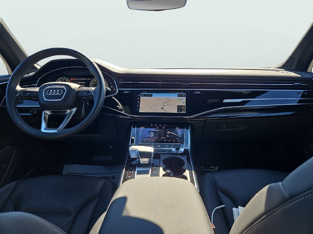 Certified 2025 Audi Q7 2.0T Premium Plus w/ Premium Plus Package AWD/4WD image 11
