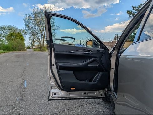 Used 2023 INFINITI QX60 Luxe image 10