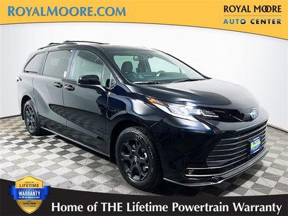 New 2025 Toyota Sienna XLE Woodland Edition