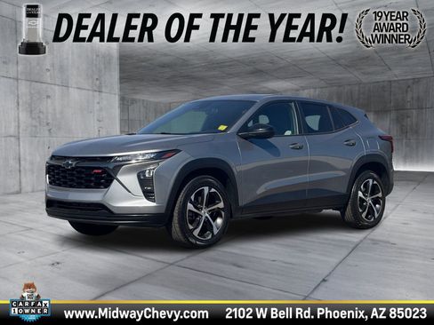 Used 2024 Chevrolet Trax RS image 1