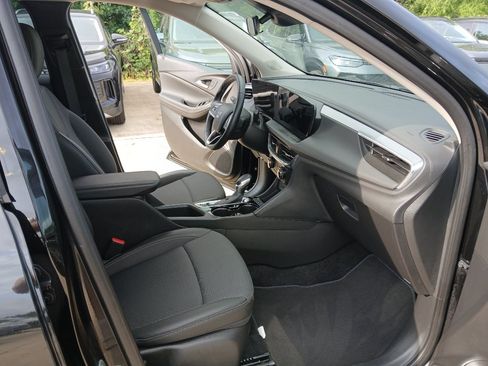 Used 2025 Buick Encore GX Preferred AWD/4WD image 21