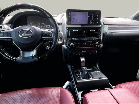 Used 2023 Lexus GX 460 Luxury w/ Accessory Package AWD/4WD image 16