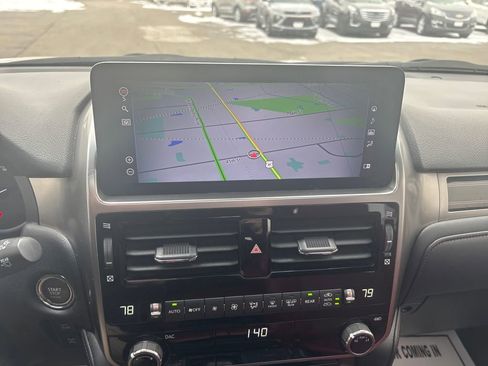 Used 2022 Lexus GX 460 Premium w/ Premium Package image 23