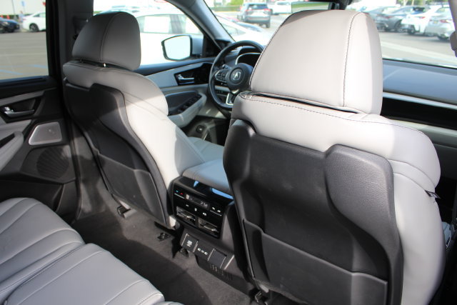 Used 2025 Acura MDX w/ Technology Package FWD image 26