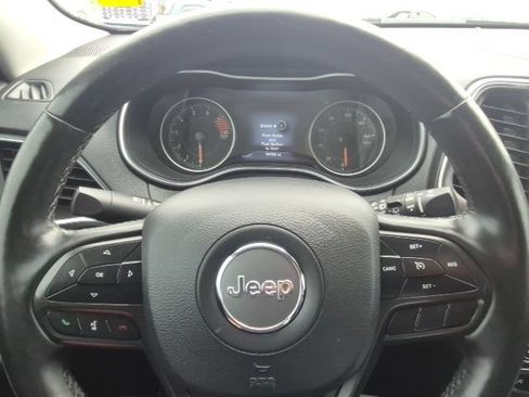 Used 2020 Jeep Cherokee Trailhawk w/ Comfort/Convenience Group AWD/4WD image 23