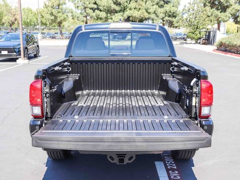 Certified 2019 Toyota Tacoma TRD Sport w/ Technology Package RWD image 32