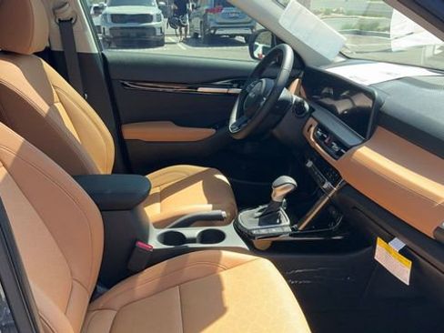 Certified 2025 Kia Seltos EX w/ EX Sunroof Package AWD/4WD image 21