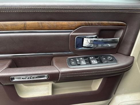 Used 2016 RAM 2500 Longhorn w/ Convenience Group image 9