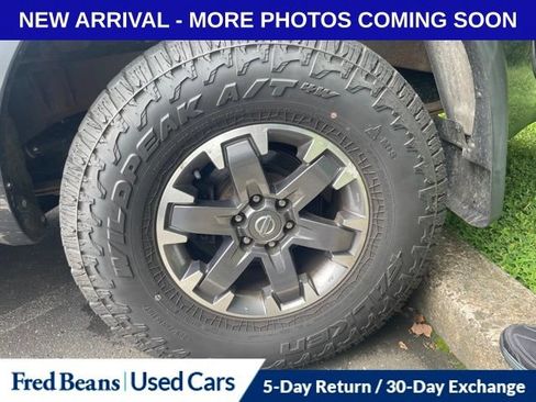 Used 2014 Nissan Frontier PRO-4X AWD/4WD image 12
