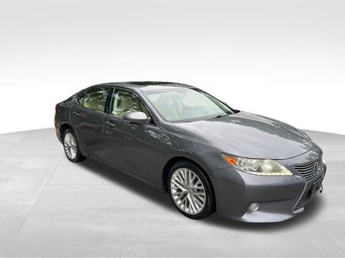 Used 2013 Lexus ES 350 w/ Luxury Pkg FWD image 7