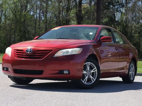 Used 2008 Toyota Camry LE image 1