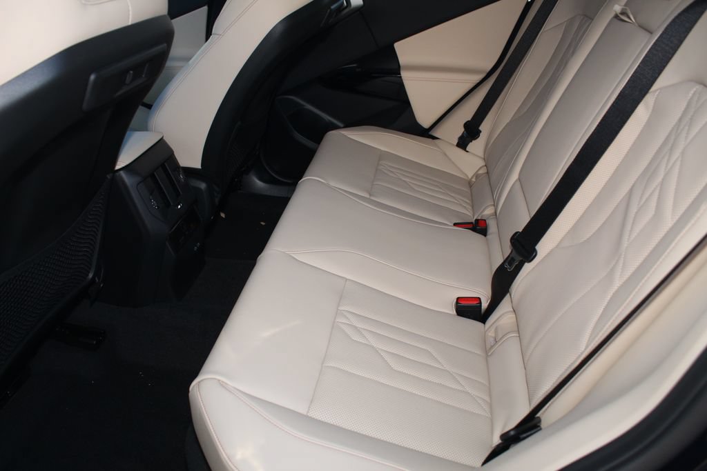 Used 2026 BMW X3 xDrive30i w/ Convenience Package AWD/4WD image 22