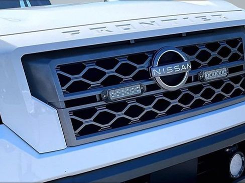 Used 2023 Nissan Frontier SV w/ SV Convenience Package AWD/4WD image 29